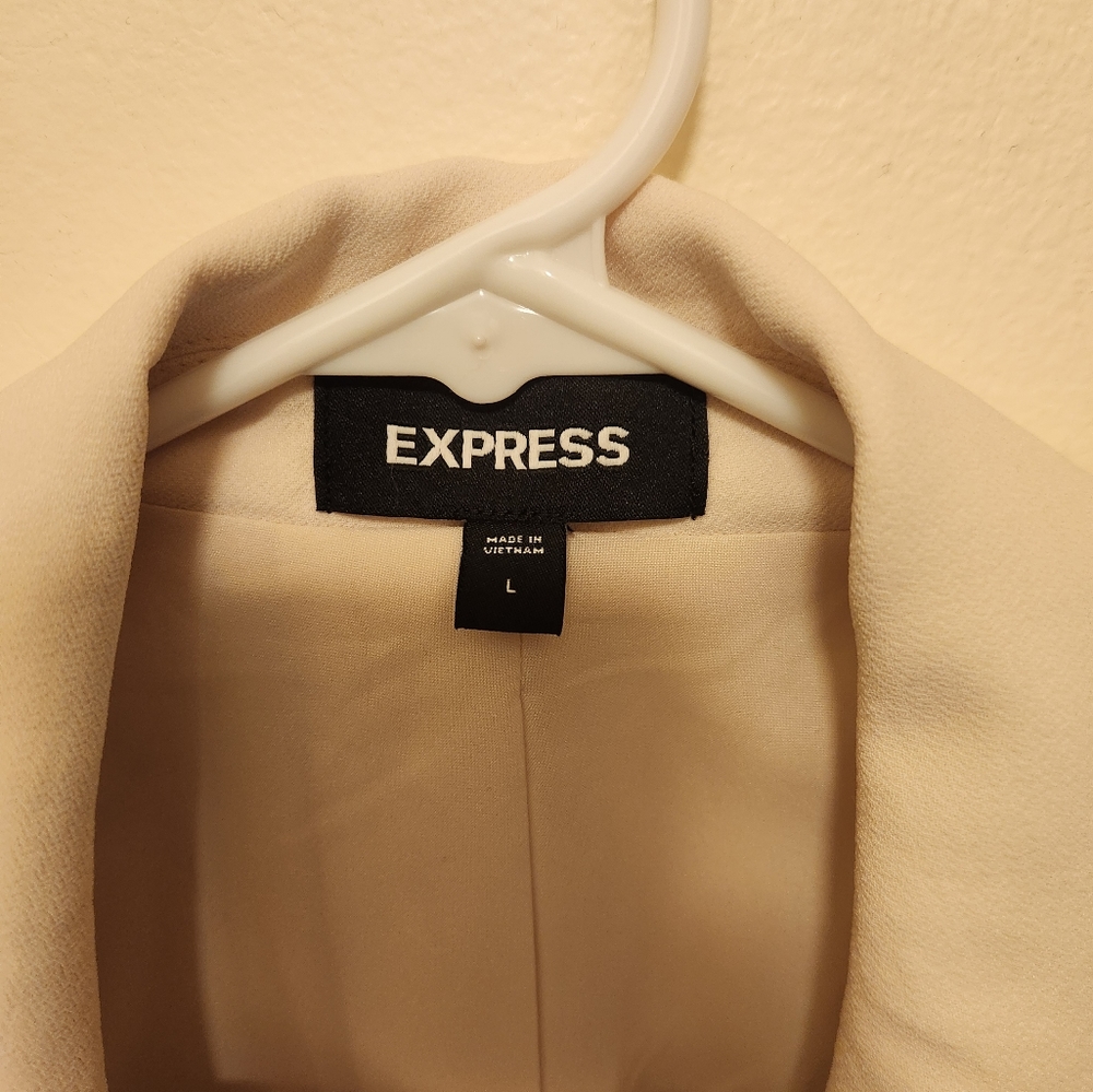 Express Blazer - Picture 3 of 7